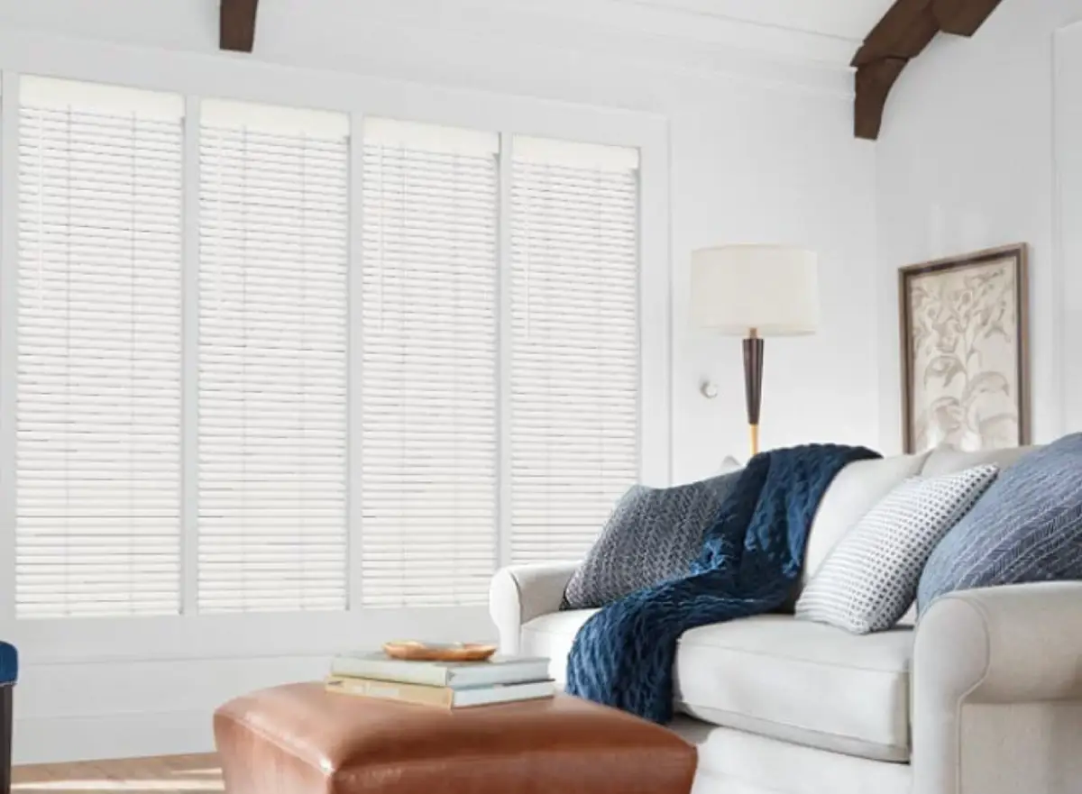 Hunter Douglas Parkland® Wood Blinds in a living room near Southlake, TX